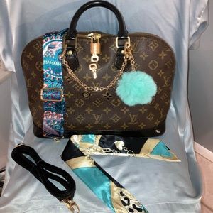 💙100% Certified Authentic Louis Vuitton Alma PM Monogram Bag, Lock & Key #315💙